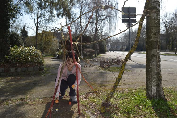 Traces, Marks and Dents. Spaziergang und Workshop mit Seunghyun Seo